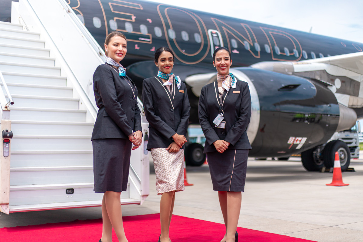 Beond_CabinCrew3.jpeg