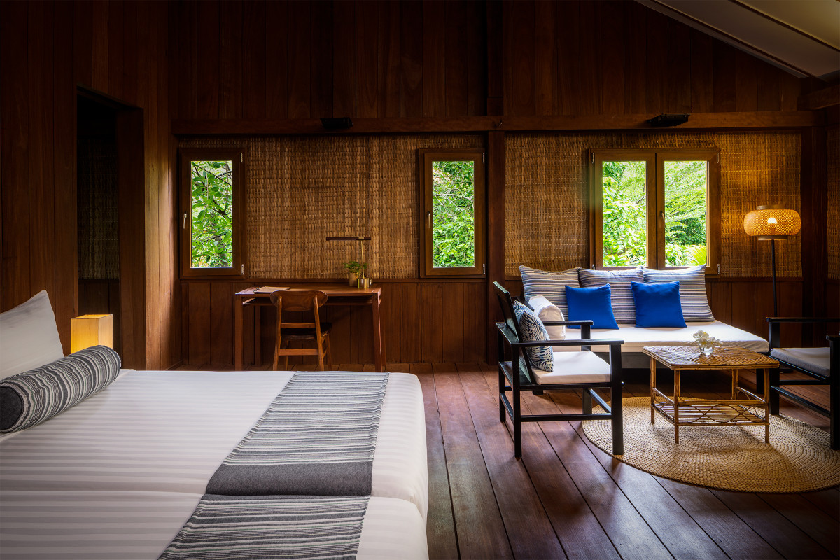 Deluxe Khmer Bungalow-Bed.jpg